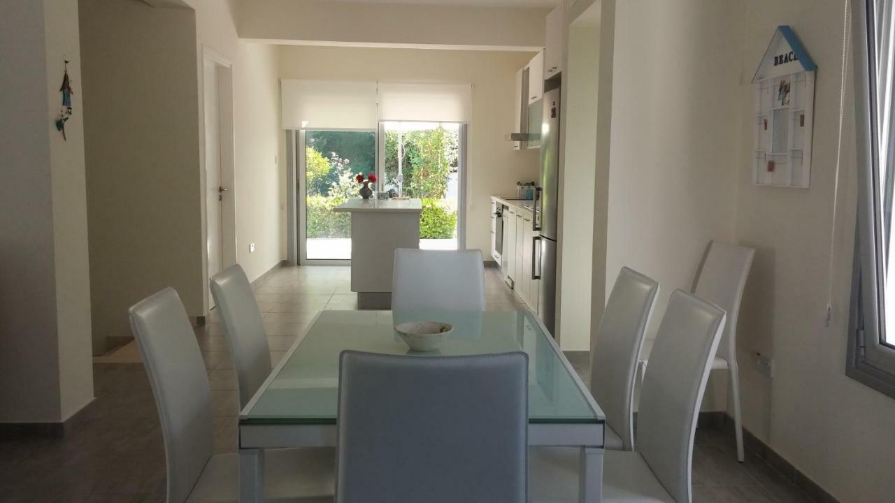 Family Home Protaras Luaran gambar
